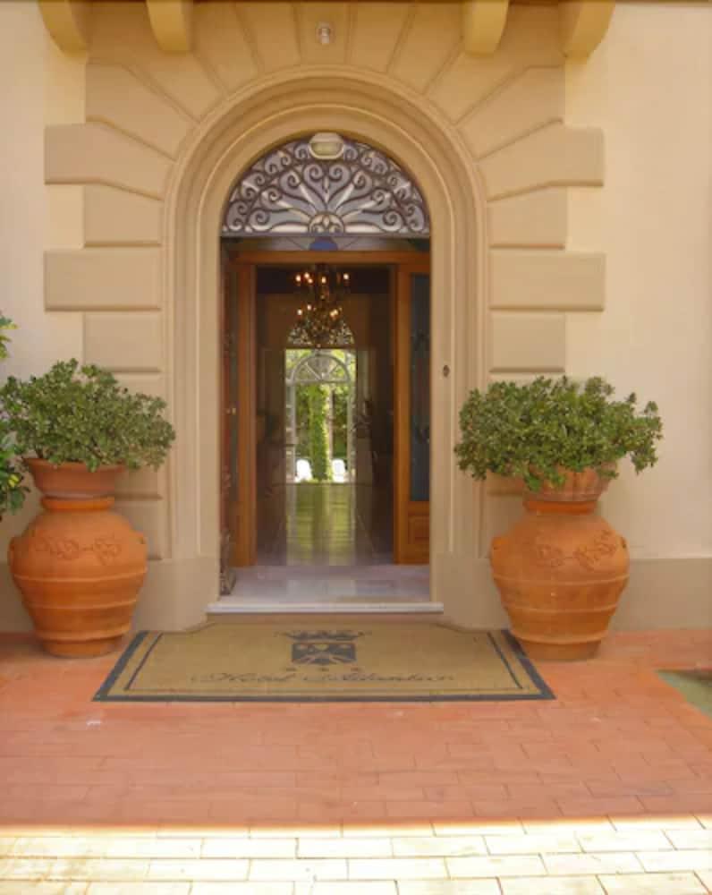 Hotel Atlantico Кастильончелло Экстерьер фото