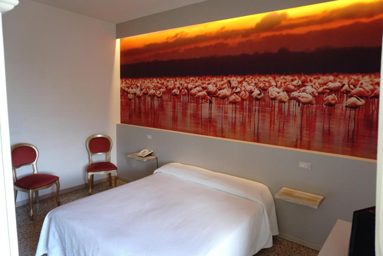 Hotel Atlantico Кастильончелло Экстерьер фото